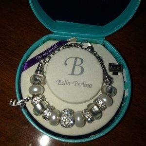 Sparkly Pearl Bracelet
